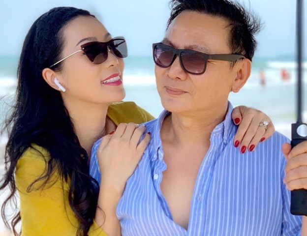 Trịnh Kim Chi có một cuộc hôn nhân hạnh phúc bên ông xã Việt kiều Võ Trấn Phương. 