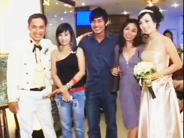 Bức ảnh hiếm hoi về đám cưới 8 năm trước của Thu Trang - Tiến Luật được Cát Phượng chia sẻ.