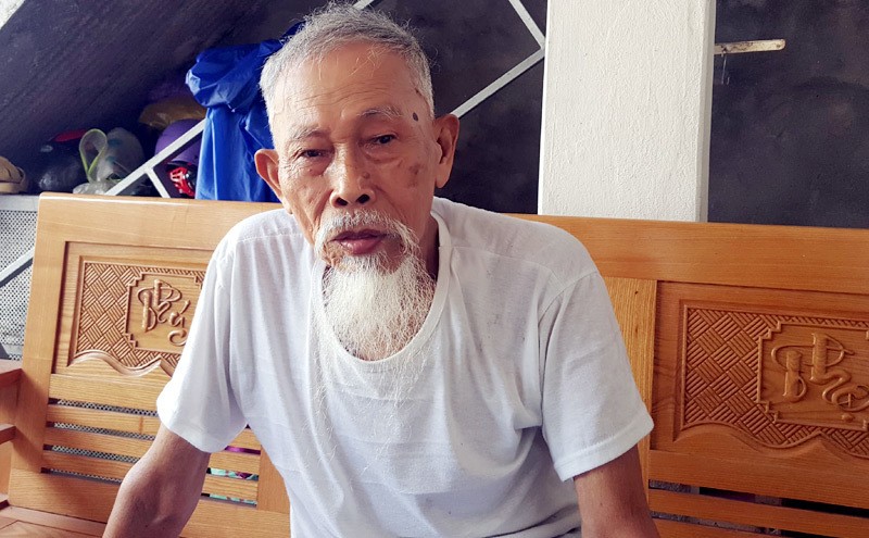 Cụ Nguyễn Văn Nhiên - người có tuổi nghề cao nhất nhì làng Trạch Xá hiện nay.