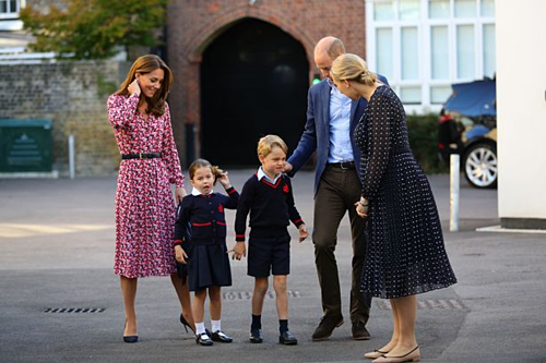 Hoàng tử George (6 tuổi) và công chúa Charlotte(4 tuổi). Ảnh: PA.