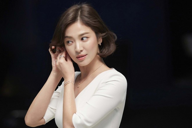 Song Hye Kyo: Dù vướng phải scandal ly hôn với Song Joong Ki gần đây song vẫn không thể phủ nhận rằng từ trước đến nay, Song Hye Kyo vẫn luôn là nữ thần số một trong lòng công chúng Hàn.