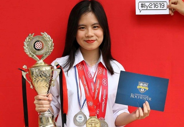 Vũ Mai Linh, tân sinh viên của trường University of Rochester (#33 NU).
