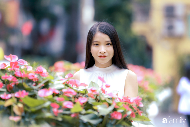 Emily Ngân Lương, nữ tiến sĩ trẻ tuổi hiện đang sinh sống và làm việc tại Anh.