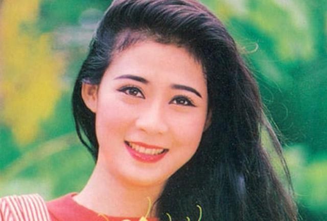 Diễm Hương là một trong những đệ nhất mỹ nhân của showbiz những năm 90".