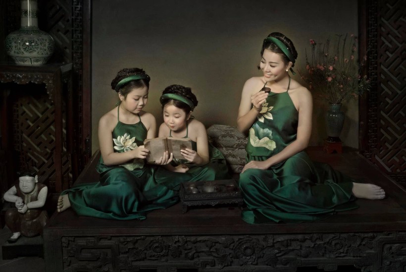 Diễn viên Thanh Hương hé “lộ” ảnh hai con gái xinh xắn, ai cũng xuýt xoa