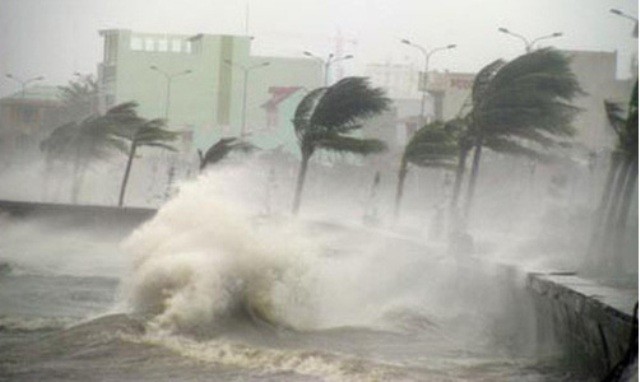 Dự báo ngày 5/11 bão số 10 đi vào vùng biển từ Quảng Ngãi đến Khánh Hòa