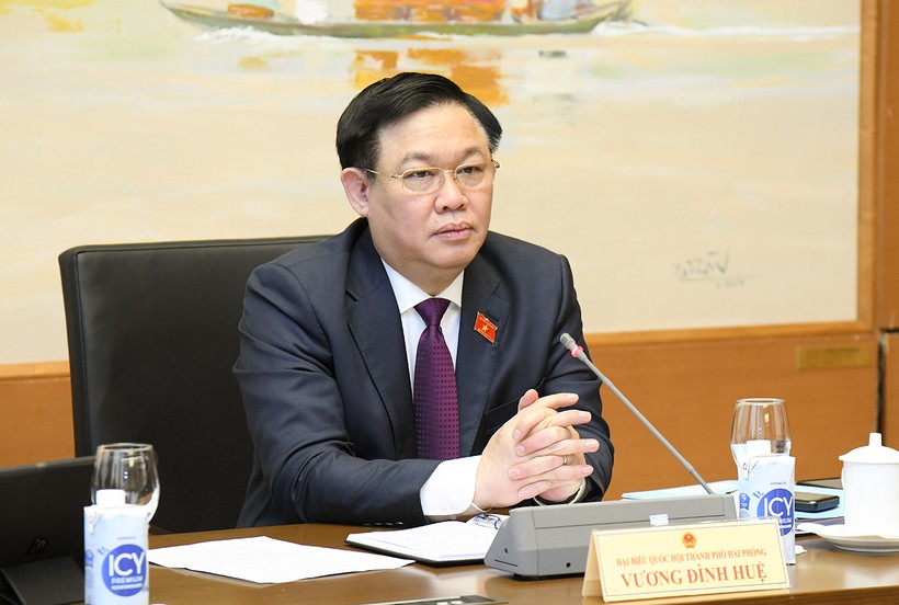 Chủ tịch Quốc hội Vương Đình Huệ tại phiên thảo luận tổ kỳ họp bất thường thứ nhất.