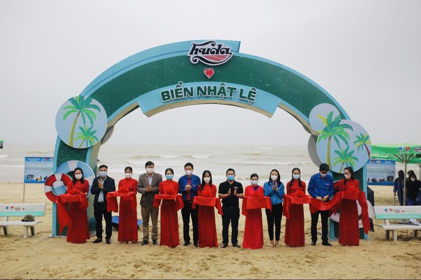Tỉnh Đoàn Quảng Bình và Công ty TNHH Bia Carlsberg Việt Nam - Nhãn hàng Bia Huda phối hợp tổ chức chương trình “Tuổi trẻ Quảng Bình làm đẹp biển cùng Huda” năm 2021.