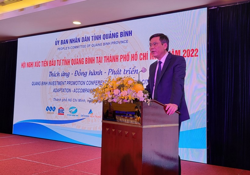 Chủ tịch UBND tỉnh Quảng Bình - Trần Thắng phát biểu tại Hội nghị xúc tiến đầu tư Quảng Bình năm 2022 tại thành phố Hồ Chí Minh.