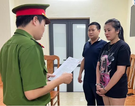 Nguyễn Thị Thành Thuý là đối tượng chủ mưu trong vụ án vận chuyển trái phép gần 2.400 viên ma tuý. Ảnh: Trần Tuấn.