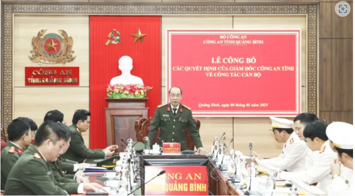 Đại tá Nguyễn Hữu Hợp, Ủy viên Ban Thường vụ Tỉnh ủy, Giám đốc Công an tỉnh phát biểu tại buổi lễ công bố quyết định.