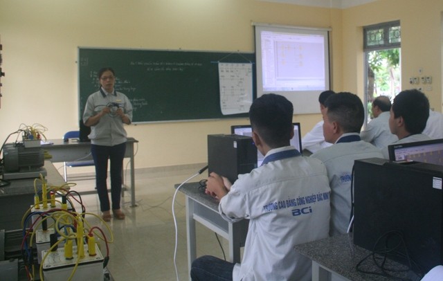 Bài giảng Điện Công nghiệp tại trường CĐ Công nghiệp Bắc Ninh
