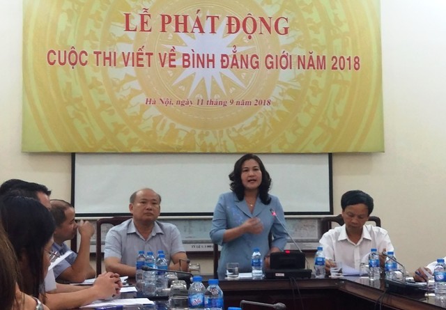 Thứ trưởng Bộ LĐ-TB&XH Nguyễn Thị Hà phát động Cuộc thi “Viết về bình đẳng giới năm 2018”