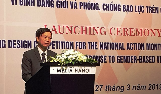Ông Phạm Ngọc Tiến, Vụ trưởng Vụ Bình đẳng giới (Bộ LĐ-TB&XH) phát biểu tại buổi lễ