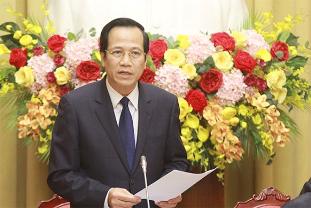 Bộ trưởng Đào Ngọc Dung trình bày Bộ luật Lao động mới