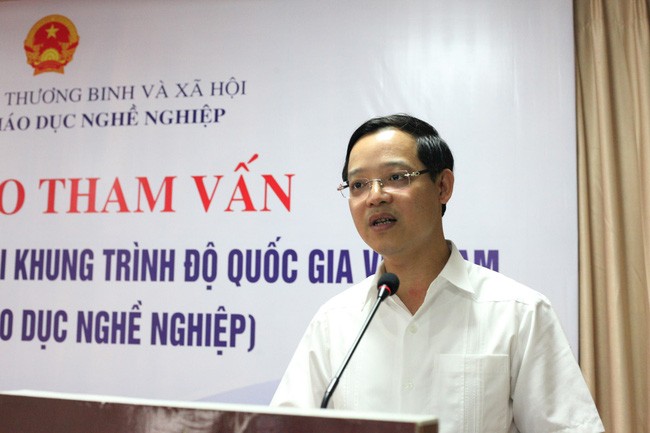 Tổng cục trưởng Tổng cục Giáo dục nghề nghiệp Trương Anh Dũng phát biểu tại hội thảo
