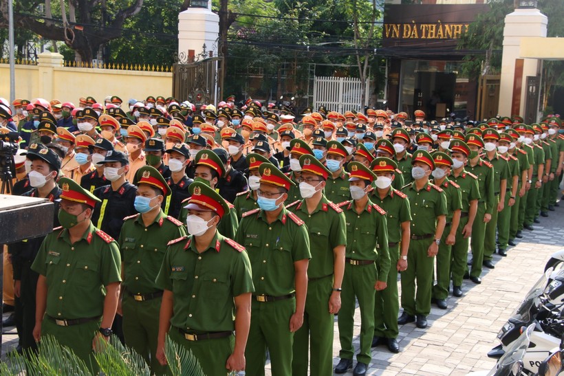 Công an TP Đà Nẵng ra quân  đảm bảo an ninh trật tự dịp Lễ 30/4 và ngày 1/5, mùa du lịch hè và Kỳ Seagame 31 trên địa bàn thành phố. 