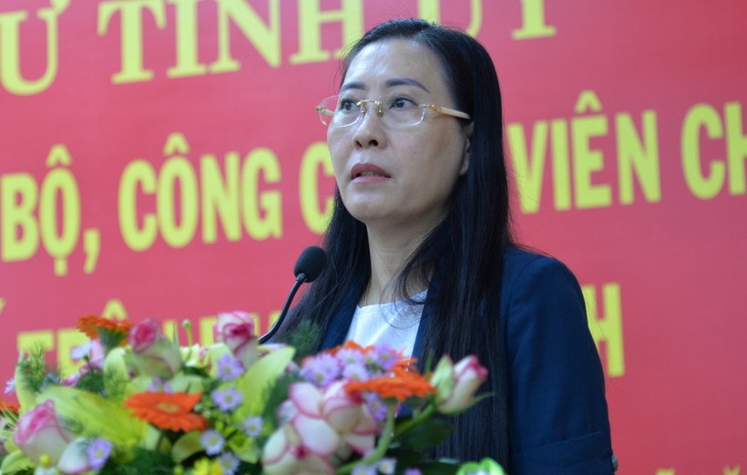 Bà Bùi Thị Quỳnh Vân, Bí thư Tỉnh ủy Quảng Ngãi làm Trưởng Ban chỉ đạo Tỉnh ủy về phòng, chống tham nhũng, tiêu cực tỉnh Quảng Ngãi. 