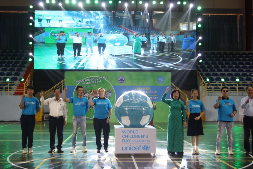 Quỹ Nhi đồng Liên Hợp quốc (UNICEF) tại Việt Nam phối hợp UBND TP. Đà Nẵng tổ chức Lễ kỷ niệm Ngày Trẻ em Thế giới.