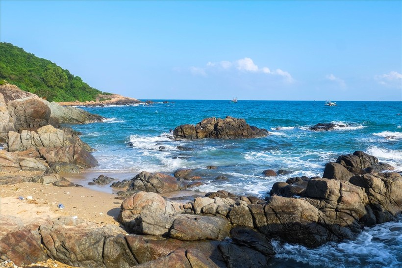Vùng biển gần khu vực Mũi Nghê ở bán đảo Sơn Trà. 