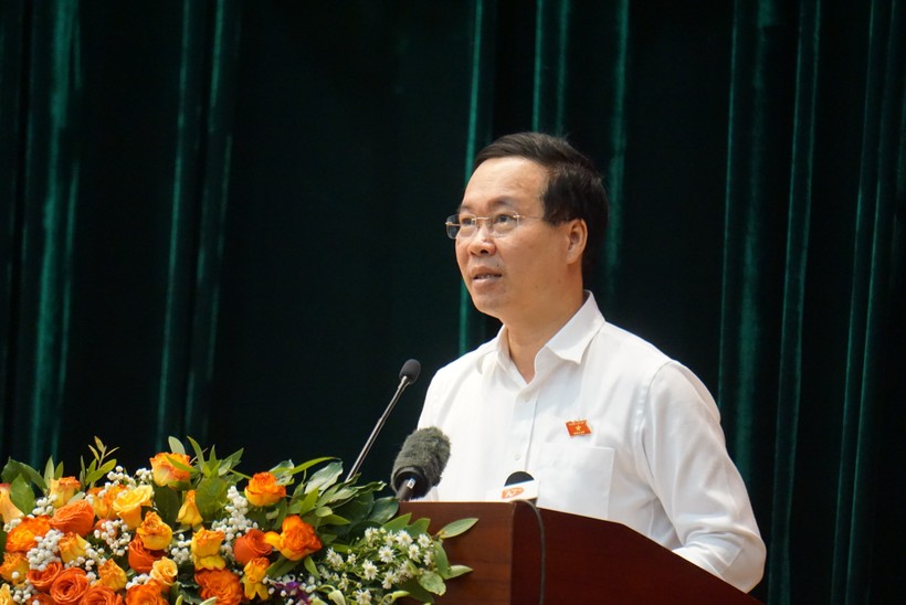 Chủ tịch nước Võ Văn Thưởng phát biểu tại Hội nghị tiếp xúc cử tri tại TP. Đà Nẵng. Ảnh: Châu Bình. 