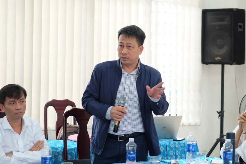 Ông Phạm Vĩnh Thái – Tổng Biên tập Nhà xuất bản Giáo dục Việt Nam nêu ý kiến tại tọa đàm.