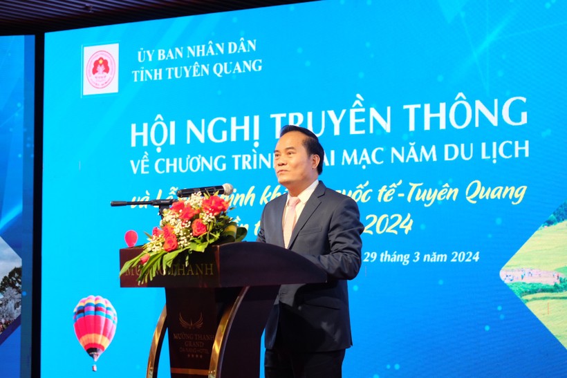 Ông Hoàng Việt Phương - Phó Chủ tịch UBND tỉnh Tuyên Quang phát biểu tại chương trình.