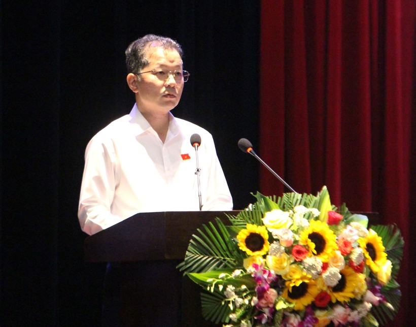 Ông Nguyễn Văn Quảng, Bí thư Thành uỷ Đà Nẵng trả lời buổi tiếp xúc cử tri.