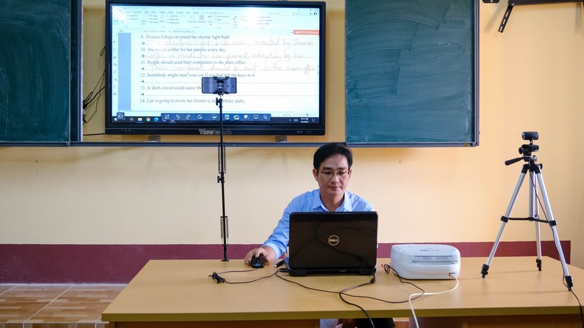 Lớp học trực tuyến tại Trường THPT Châu Văn Liêm (quận Ninh Kiều, TP Cần Thơ).
