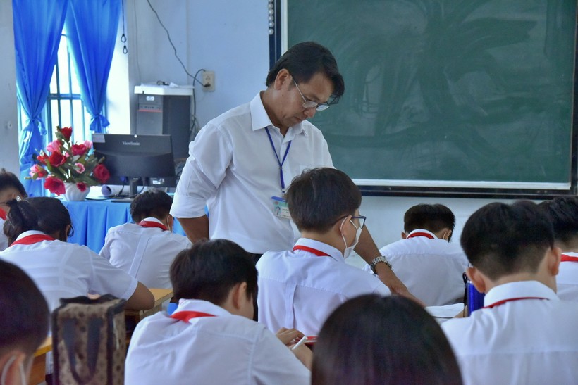 Thầy Thanh Tùng trong giờ đứng lớp