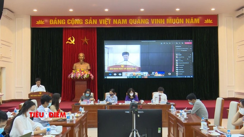 Tiêu Điểm: Giải pháp Phòng ngừa thuốc lá thế hệ mới đối với học sinh Việt Nam