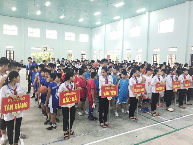 Thành phố Hà Tĩnh khai mạc giải bóng rổ thiếu niên nhi đồng