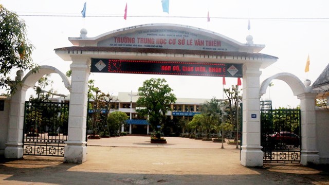 Gần 700 học sinh đăng ký vào Trường THCS Lê Văn Thiêm.