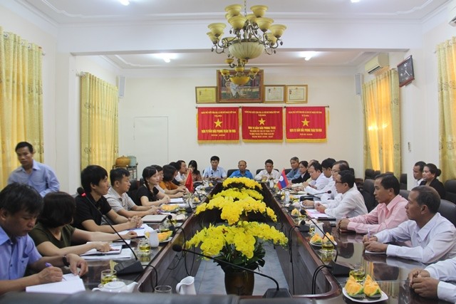 Đoàn công tác tỉnh Khăm Muộn làm việc tại Hà Tĩnh.