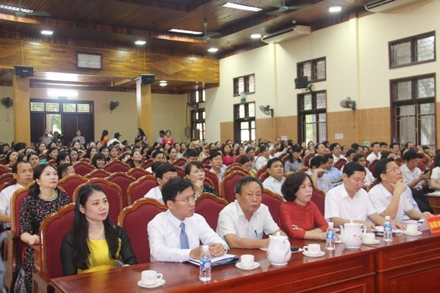 Hội nghị tổng kết năm học thành phố Hà Tĩnh.