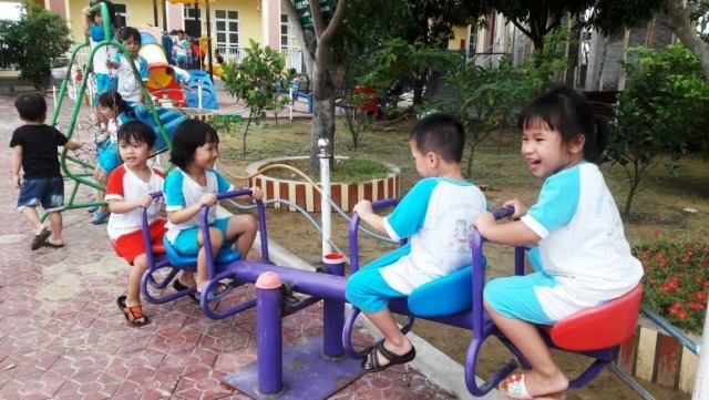 Huyện Nghi Xuân (Hà Tĩnh) còn hơn 500 trẻ 3 tuổi vẫn chưa được đến trường.