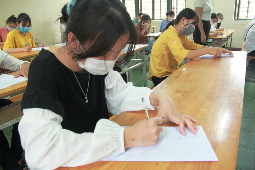 Nhiều trường THPT tại Hà Tĩnh đã tổ chức thi thử cho học sinh lớp 12.