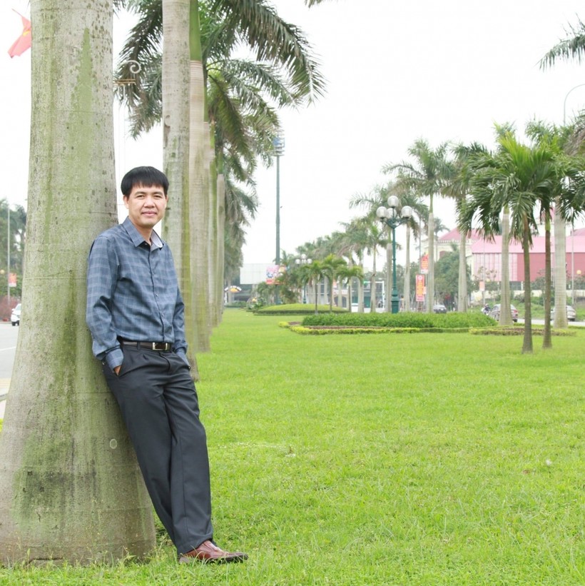 Thầy Trần Đức Tài, Phó hiệu trưởng Trường THPT Đồng Lộc (huyện Can Lộc, Hà Tĩnh).