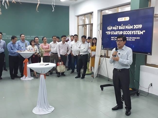 Ông Phạm Phú Ngọc Trai, sáng lập GIBC chia sẻ với cộng đồng khởi nghiệp ĐH Quốc gia TPHCM.

