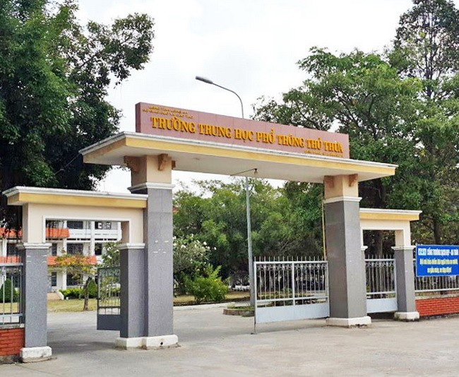 Trường THPT Thủ Thừa nơi ông Nguyễn Văn Đức làm hiệu trưởng.(Ảnh báo Long An)

