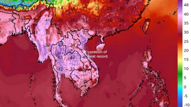 Ghi nhận mức nhiệt đo tại Huyện Hương Khê của tỉnh Hà Tĩnh là địa phương nóng nhất Việt Nam với mức nhiệt độ 43,4 độ C cao nhất từ trước đến nay . Ảnh: Tropicaltidbits.