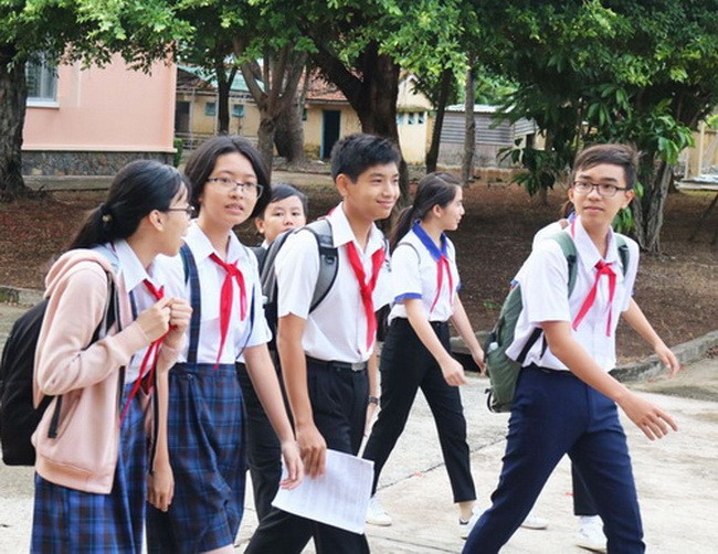 Học sinh Long An tham dự kỳ thi tuyển sinh vào lớp 10 năm 2018-2019. ( Ảnh: Huỳnh Hương)