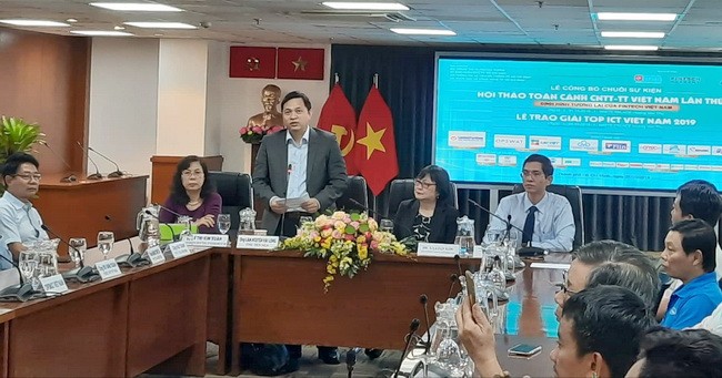 Ông Lâm Nguyễn Hải Long – Chủ tịch HCA phát biểu tại hội thảo