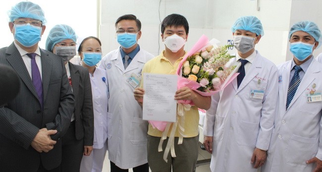 Bệnh nhân Li Zichao nhiễm virus corona điều trị tại Bệnh viện Chợ Rẫy đã được xuất viện