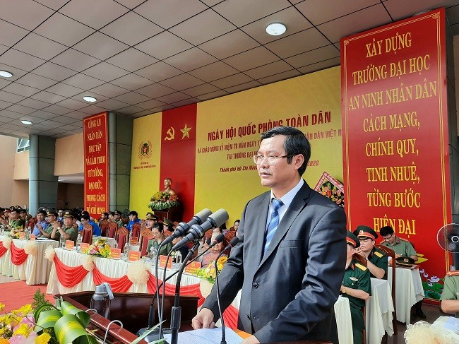 Thứ trưởng Bộ GD&ĐT Nguyễn Văn Phúc phát biểu tại Ngày hội