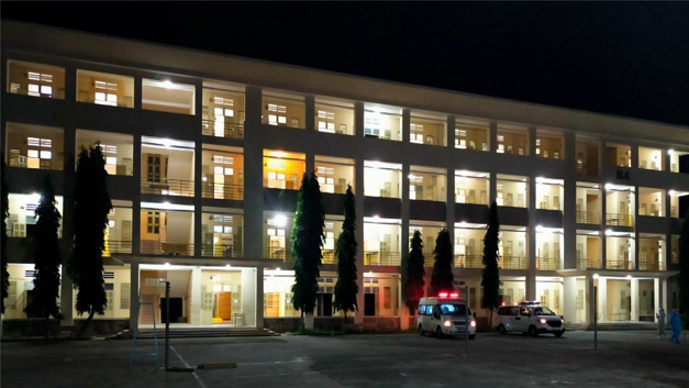 Bệnh viện dã chiến thu dung điều trị Covid-19 số 1 đã đi vào hoạt động ngay trong đêm thứ bảy (26/6) - Ảnh: Sở Y tế TPHCM.