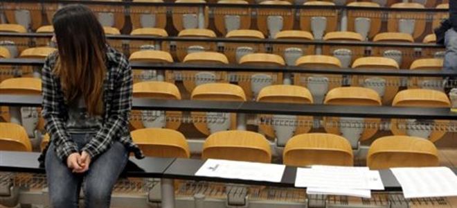 Các trường Đại học Hy Lạp khốn đốn vì khủng hoảng tài chính