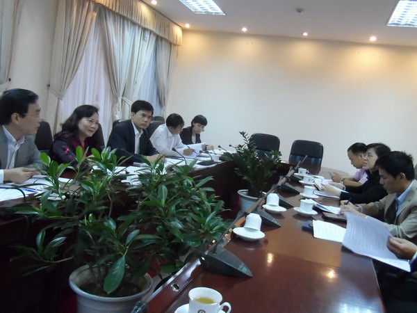 Thứ trưởng Nguyễn Thị Nghĩa trong buổi làm việc với các cơ quan, đơn vị GD phối hợp chỉ đạo, tổ chức cuộc thi