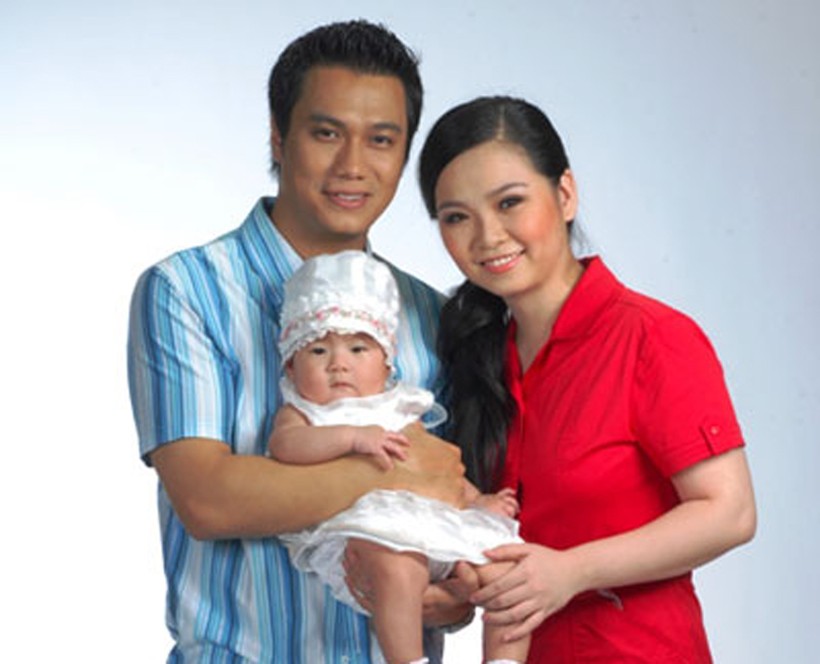 Gia đình nhỏ của diễn viên Việt Anh khi xưa