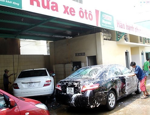 Rửa xe ô tô thế nào mới đúng cách?